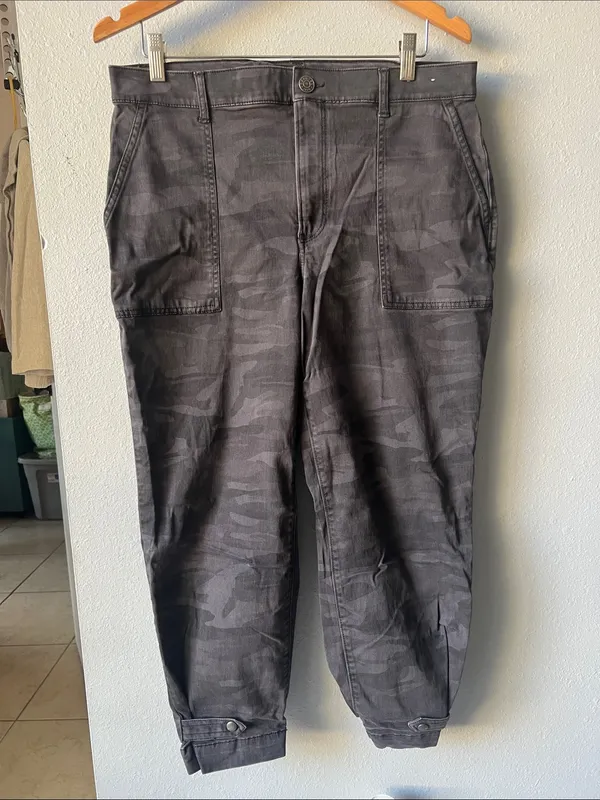 Express Charcoal Camo Utility Joggers - Image 3