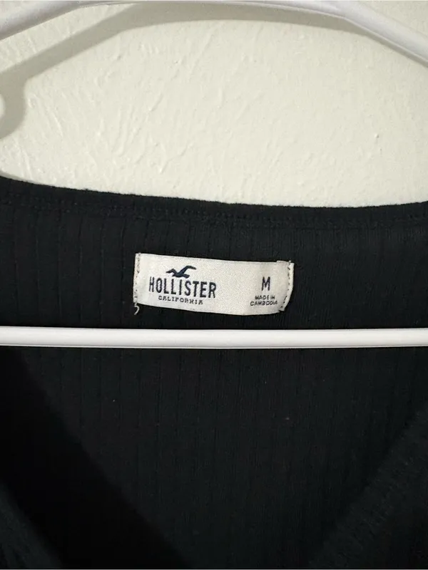 Hollister Cropped Button Up Long Sleeve Top | Size: Medium - Image 3