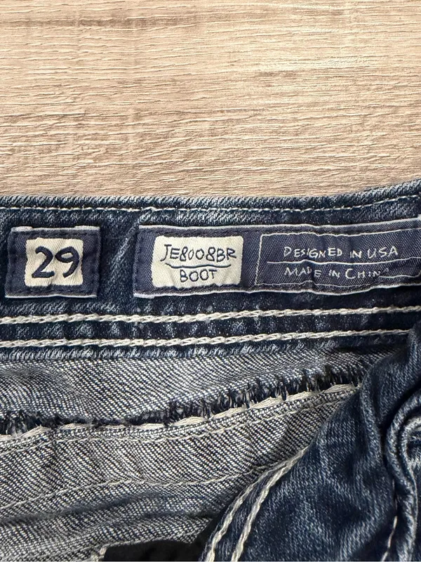Miss Me Women’s Low Rise Boot Jeans With Stitching Detail Size 29 - Image 4