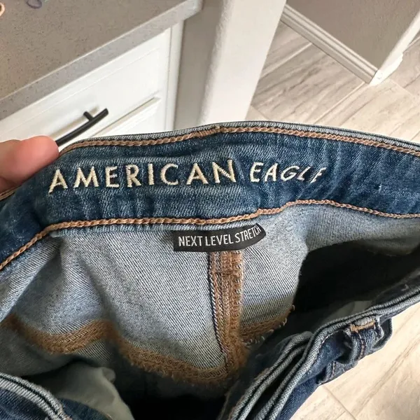 American Eagle medium blue skinny jeans - Image 4