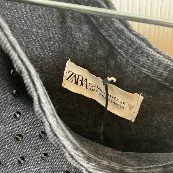 Zara Denim Crop Top With Rhinestones size medium - Image 6
