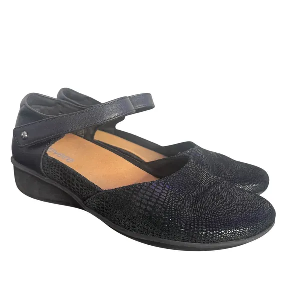 Revere Osaka Mary Jane Comfort Shoes Black Leather Strap Reptile Print 7.5 Wide‎ - Image 9