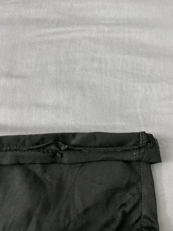 H&M Black Cropped Top - Image 6