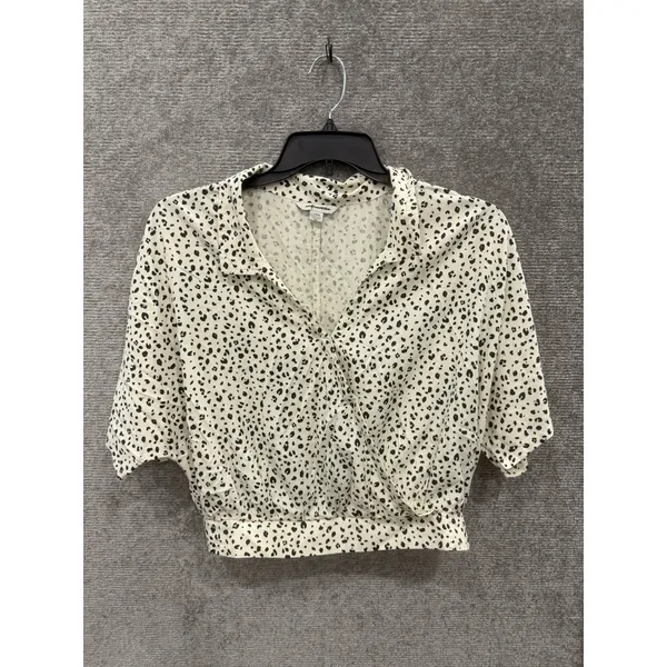 American Eagle Women Top Large Cream Animal Print Surplice Cropped Elastic Hem - Image 3