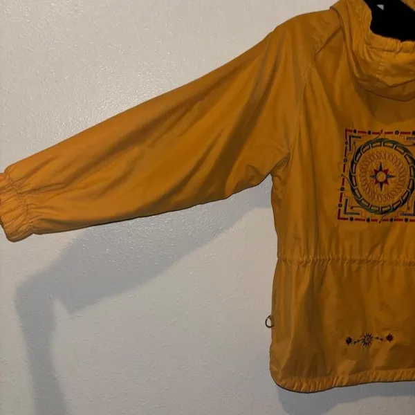 The-north-face Women's Yellow and Orange Jacket - Image 5