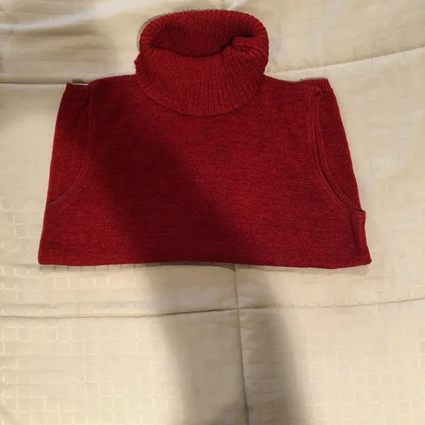 Ladies Sleeveless Knit Turtleneck size medium - Image 3