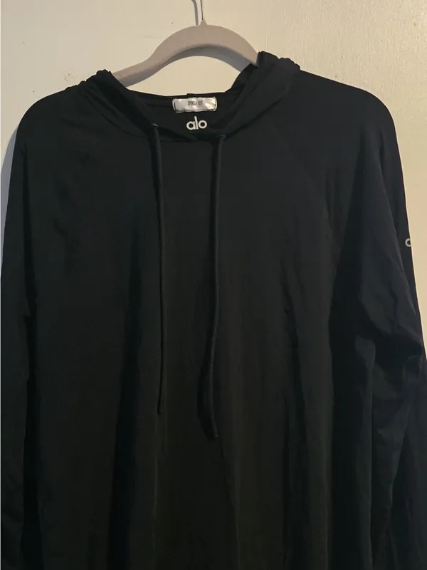 ALO Yoga Black Long Sleeve Hoodie Pullover - Image 13