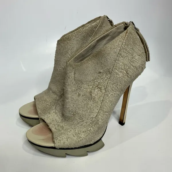 Camilla Scovgaard tan suede leather‎ platform stiletto Heels size 35.5 - Image 4