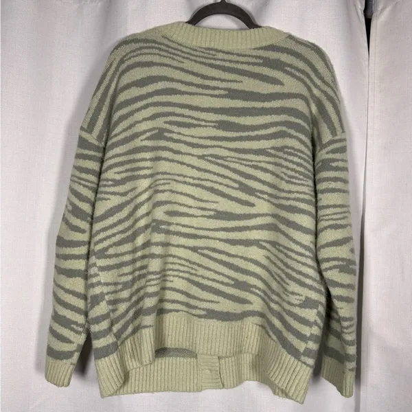 Le Lis Sage Green and Light Gray Striped Open Cardigan - Image 3