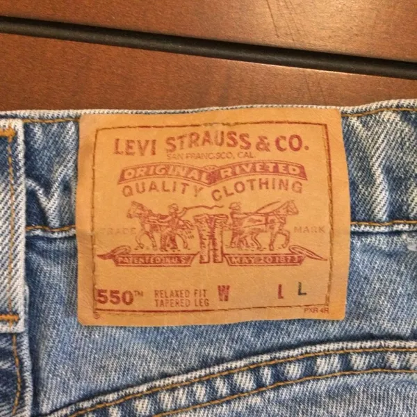 Vintage Levi’s 550 relaxed fit tapered leg size 7 1997 - Image 6