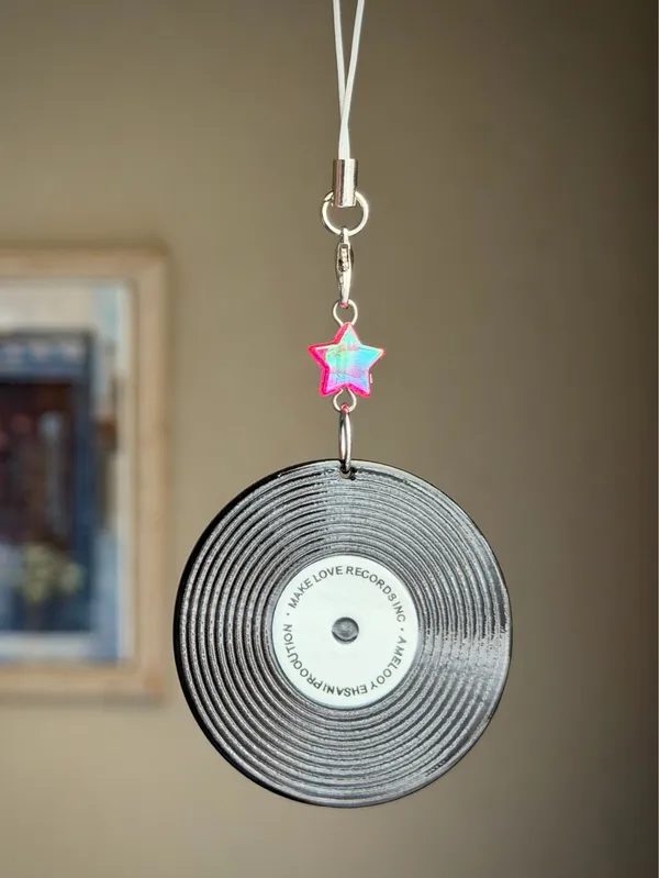 Handmade grunge street funky y2k retro style vinyl record phone charm/bag accessory/keychain/car display🌙 - Image 2