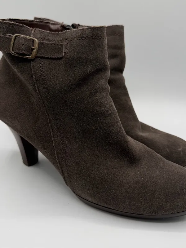 G.H. Bass Allure Brown Suede Ankle Boots Womens 8.5 Buckle 3” Heel W17248 - Image 2