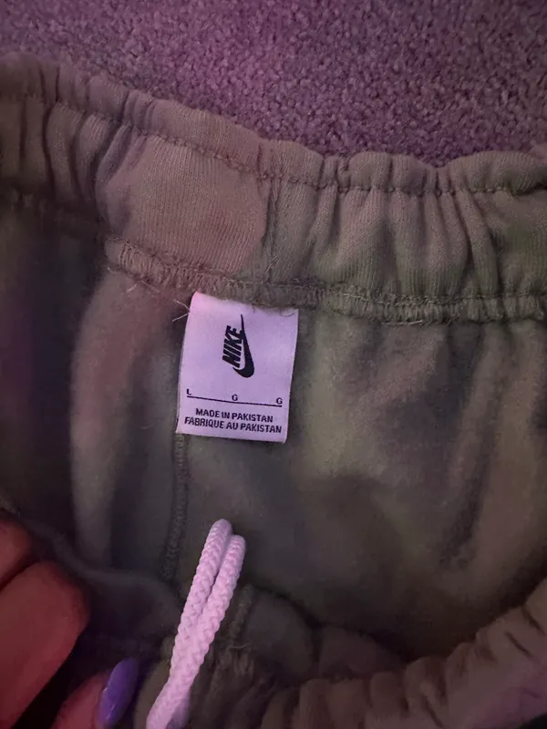Nike Green Sweatpants! - Image 5
