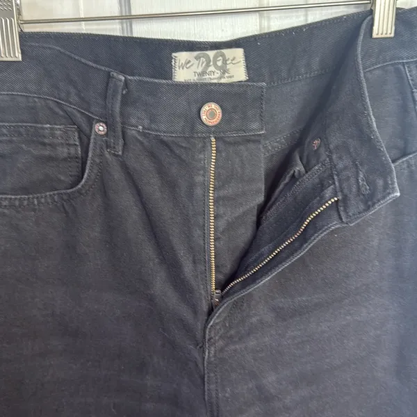 We The Free Free People Stove Pipe Jean in Black High-Waisted Jeans W1170 Sz 29 - Image 5