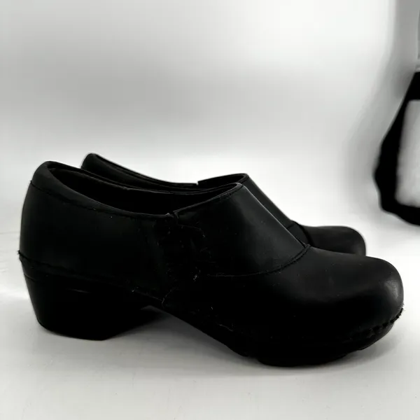Dansko Stacie Clogs Leather Slip On Crisscross Heel Rocker Round Toe Black 6 - Image 3