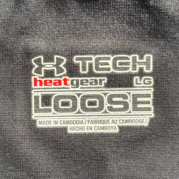 Under Armour Tech HeatGear Black V-Neck T-Shirt Large NWT - Image 11