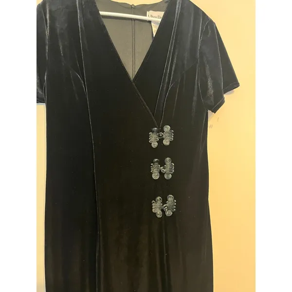 Ultra Dress New York 90s Vintage Black Velvet Sheath Dress Size 10 - Image 6