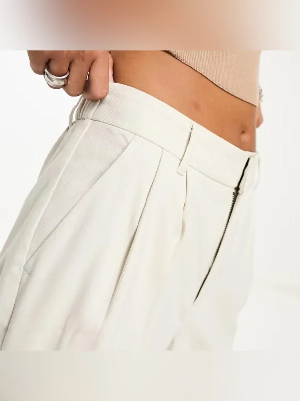 Hollister Co. Ultra High Rise Wide Leg Cargo Trouser – Ivory/Cream – XS - Image 2