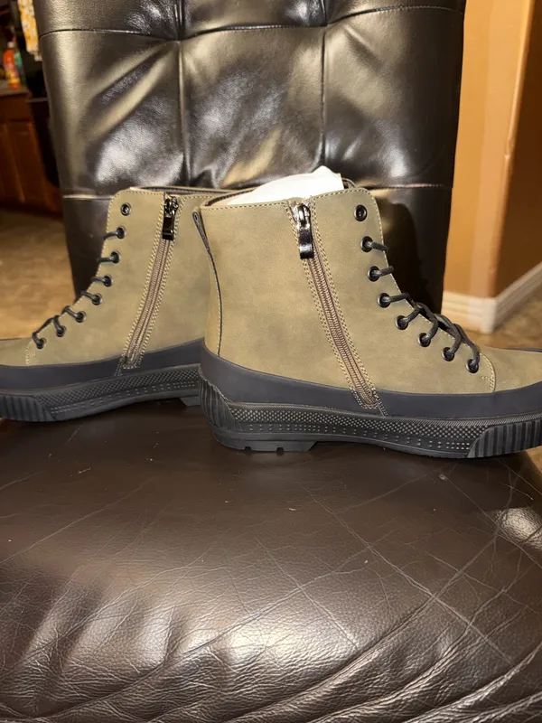 Boots Green Size 9 - Image 2