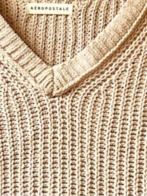 Aeropostale Women's Rose Pink V-Neck Cropped Knit Sweater - Image 2