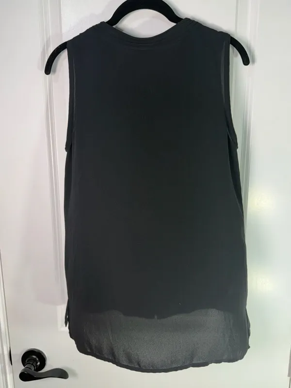 Ann Taylor Black Sleeveless Pleated Split-Neck Blouse Size S - Image 4