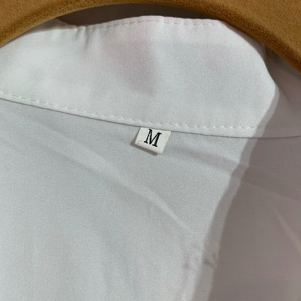 Amazon Blouse, short sleeves, size medium - Image 2
