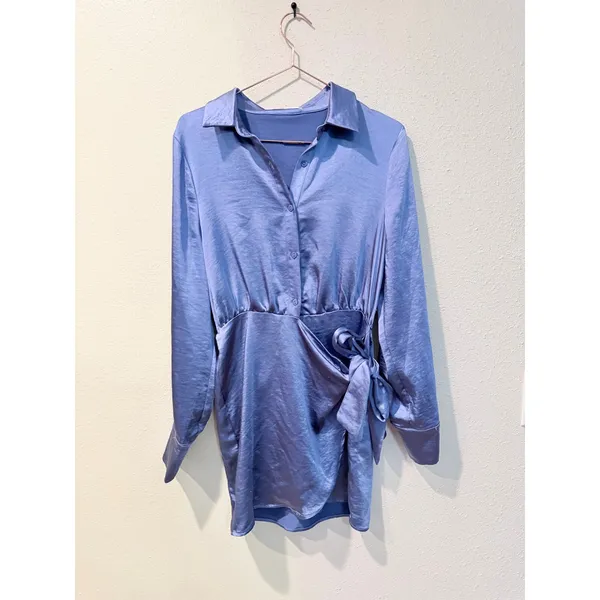 4th & Reckless‎ Shirt Dress Women M Blue Satin Wrap Mini Cocktail Party Dress - Image 3