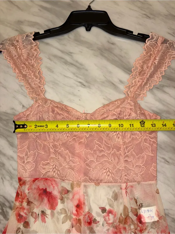 LUSH Pink Floral Lace Sheer Overlay Maxi Dress Small NWOT - Image 3
