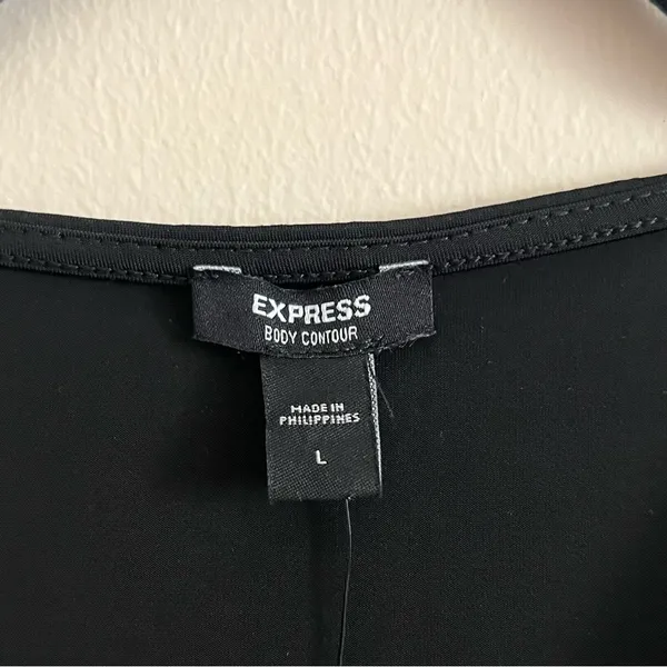 NWT Express Body Contour Silky Wrap Tank Top Shell V-Neck Black Sz L - Image 9