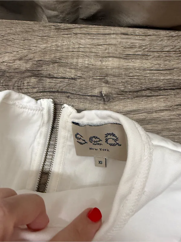 SEA New York white lace asymmetric blouse size extra small - Image 3
