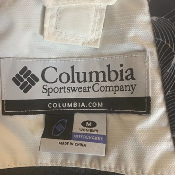 Columbia Omni-Tech Retro Winter Jacket Size Medium - Image 3