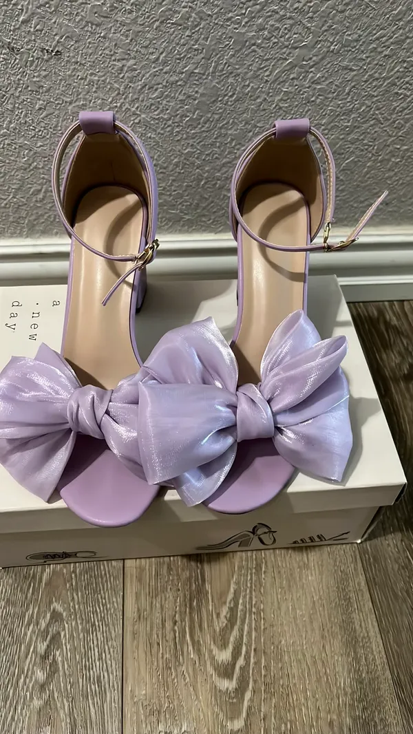 Purple heels with bow Size 6 - Image 3