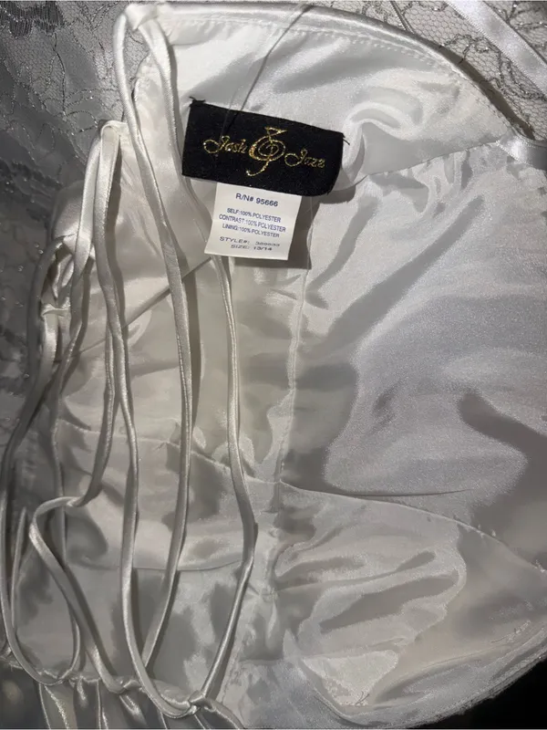 Gorgeous New Josh & Jazz White Halter Corset Prom/Wedding Gown - Image 8