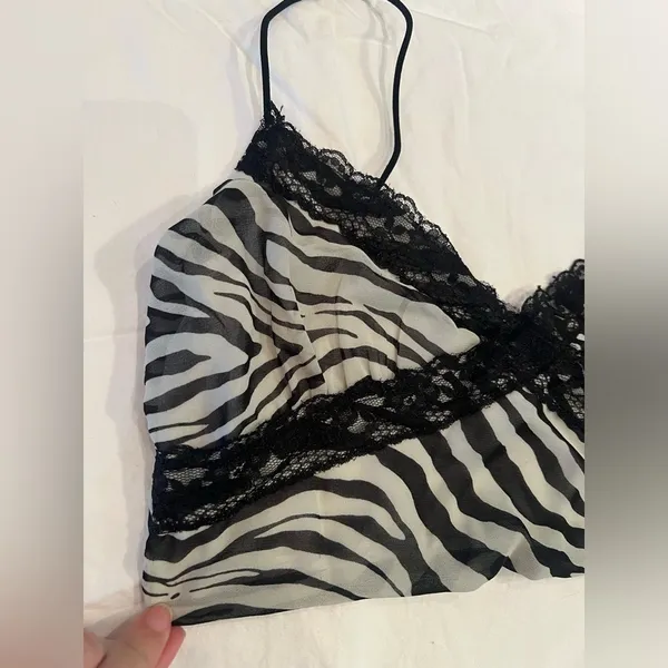 Princess Polly White and Black Zebra Lace Cropped Cami Y2K 2 - Image 5