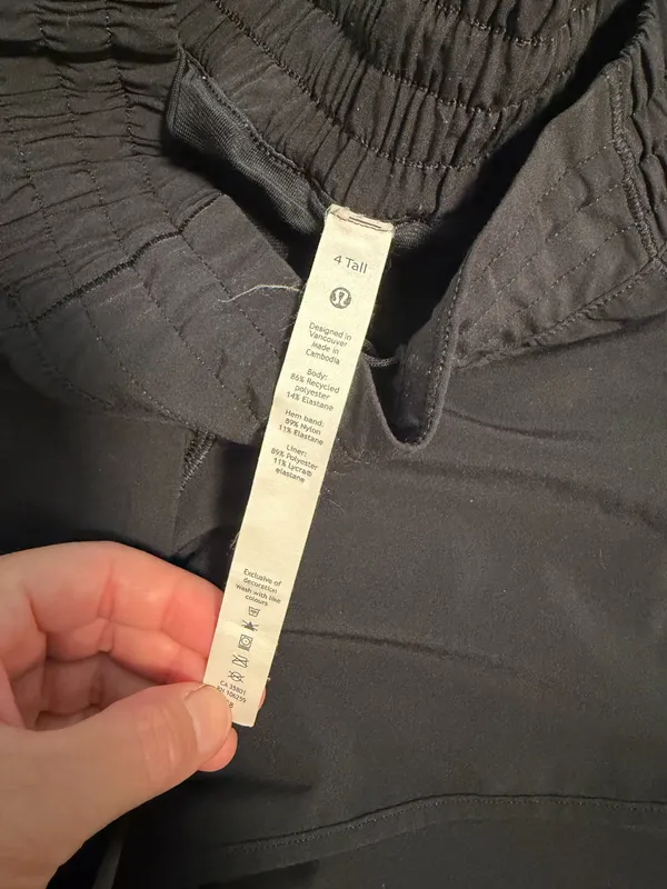 Womens lululemon shorts 4 tall - Image 3