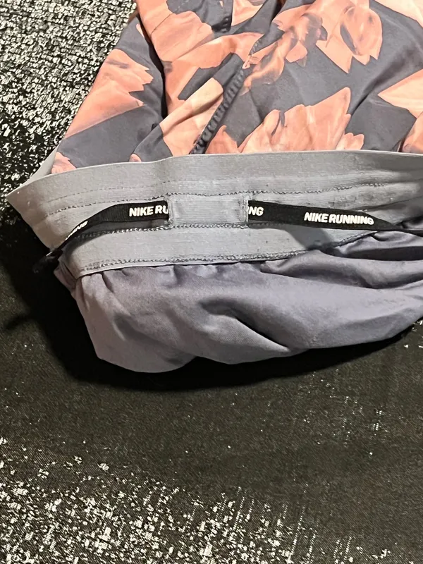 Womens XS Nike Dri Fit Athletic/Casual Shorts w/biker shorts 3" - Image 2