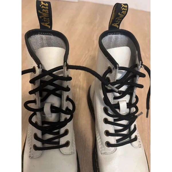 Dr. Martens White Leather Zavala Combat Boots Women's 7 Men's 6 - Image 3