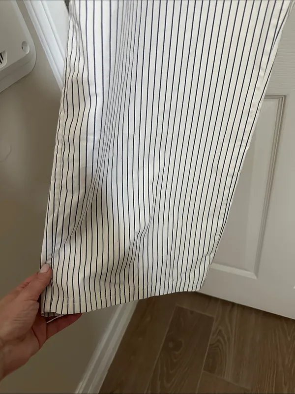 American Eagle Outfitters White Pants with Black Pinstripes - Image 3