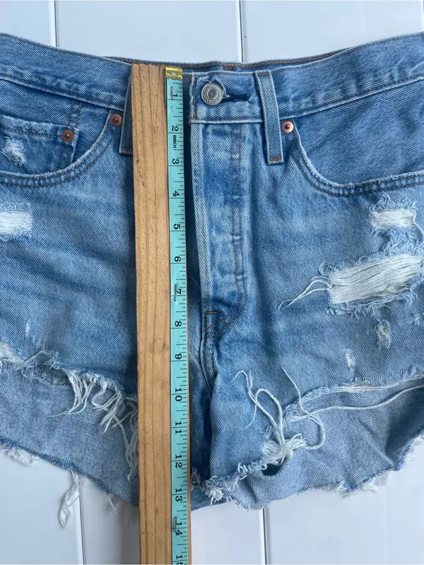 Levi’s 501 High Rise Shorts, Size 28 - Image 9