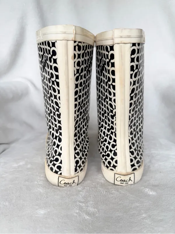 Coach Ursula Signature C Rain Boots – Women’s Size 5B - Image 5