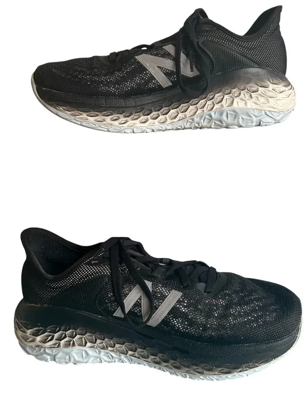 New Balance Fresh Foam More v2 Women’s Black Running Shoe Comfort Size 6.5 - Image 2