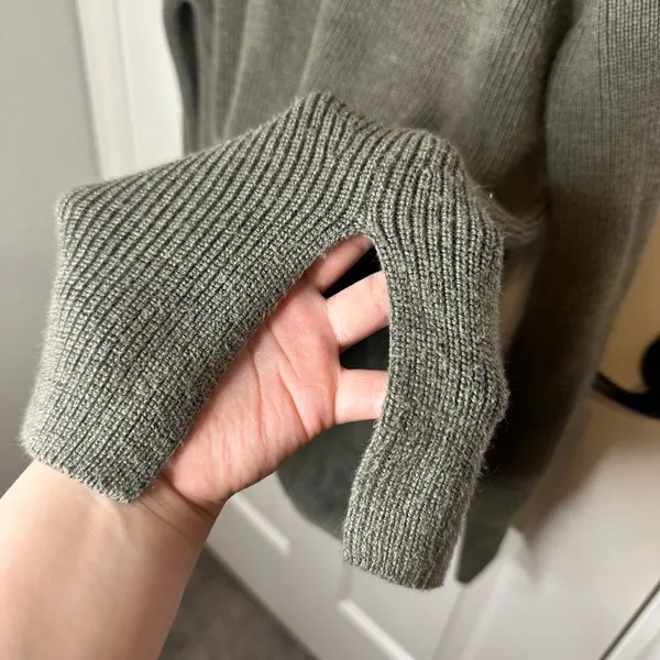 Lululemon Heathered Nomad Green Merino Wool Blend Ribbed Crewneck Sweater Sz 4 - Image 5
