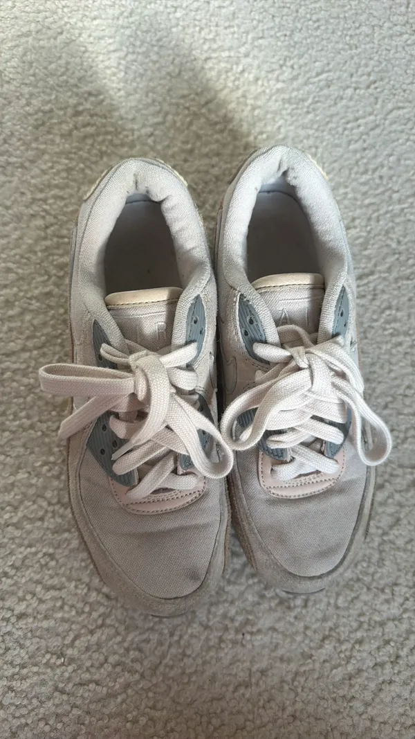 Nike Air Max 90s - Image 5