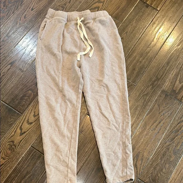 Universal Threads Tan cozy Joggers Soft Relaxed Fit size small with pockets - Image 3