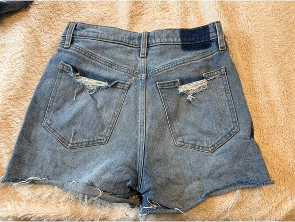 Abercrombie and fitch denim shorts - Image 3