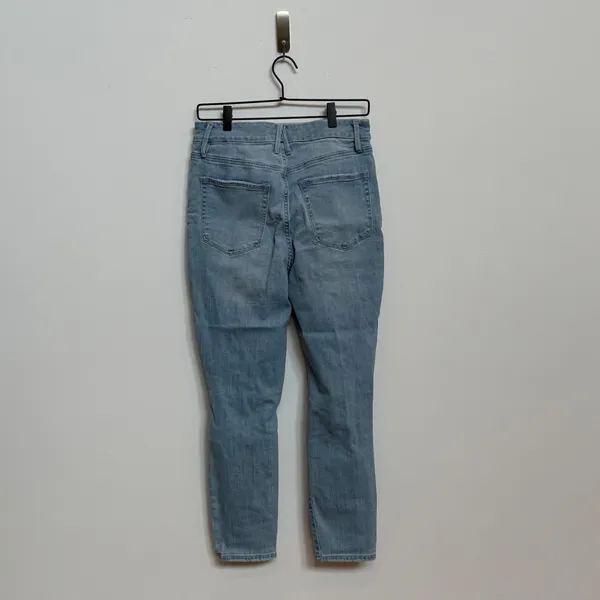 Good American Distressed Light Wash Cropped Jeans Size 12 / 31 - Image 10