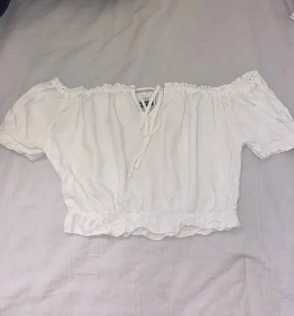 Off The Shoulder Crop Top - Image 2