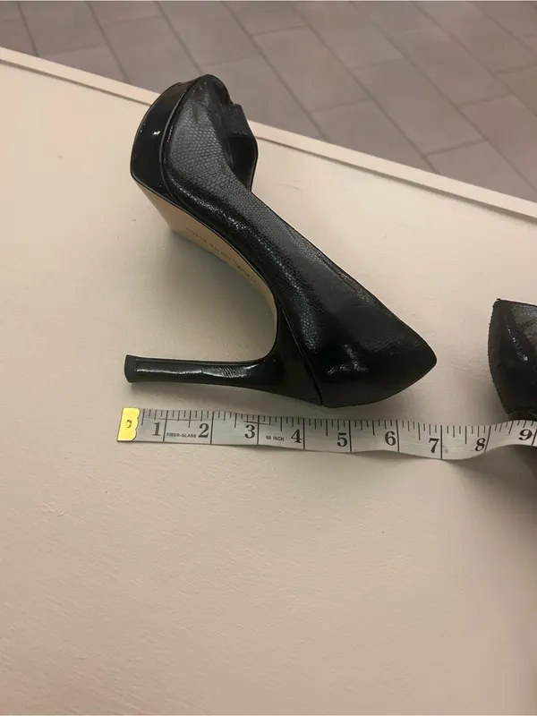Anne Klein Black Peep-Toe Stiletto Pumps 8 M - Image 2