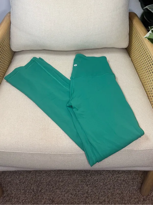 Lululemon Align High-Rise Mini-Flare Pant *Extra Short Size 4 - Image 3