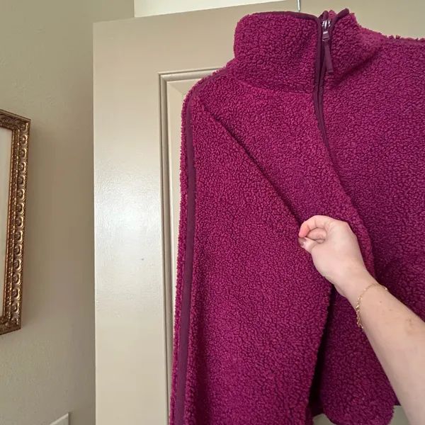 Old Navy Fleece Pullover - Image 3
